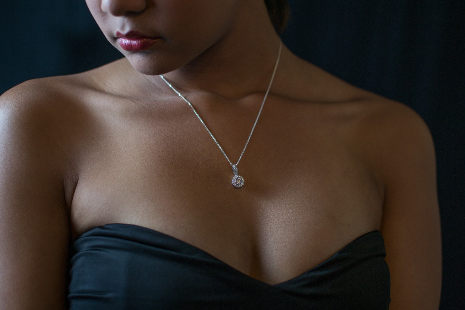 How to choose the right necklace for your neckline Brittany's Fine Jewelry Gainesville, FL